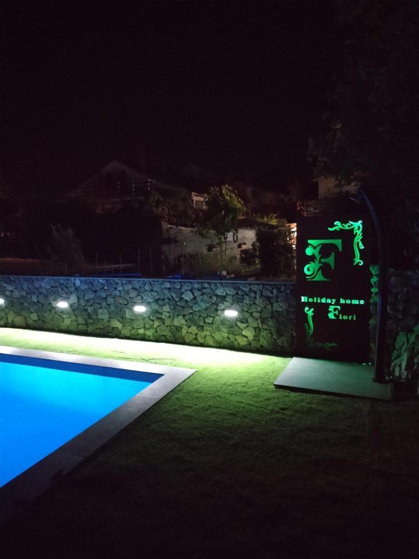 קסטב Holiday Home Fiori מראה חיצוני תמונה