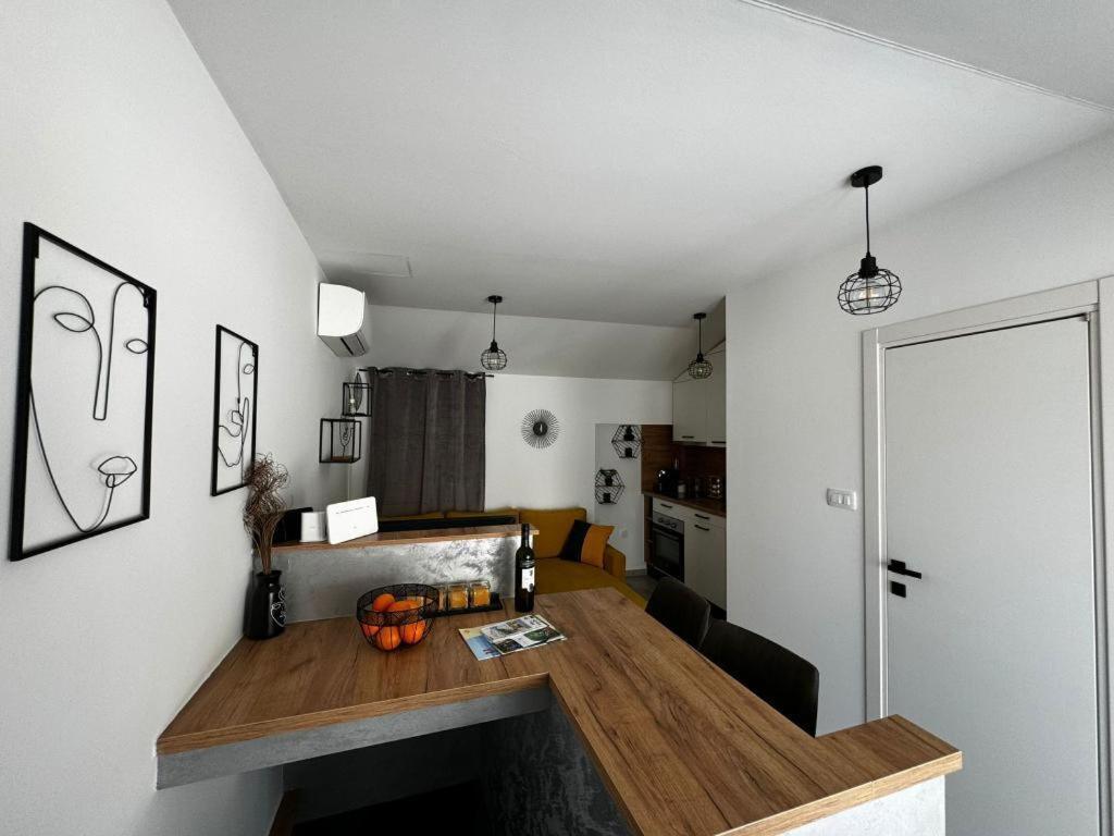 קסטב Holiday Home Fiori מראה חיצוני תמונה